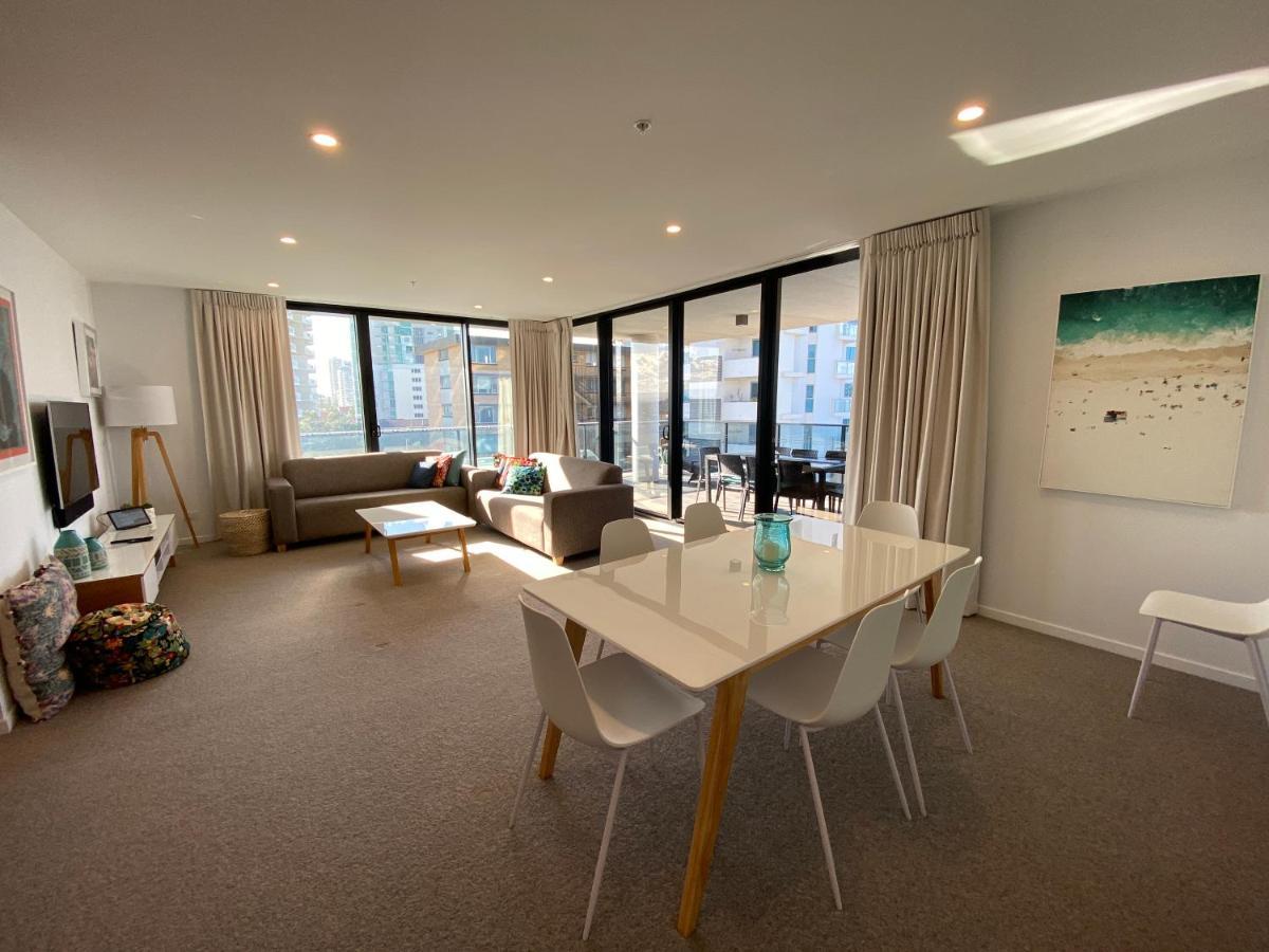 Boardwalk Burleigh Beach - Official Gold Coast Exterior foto